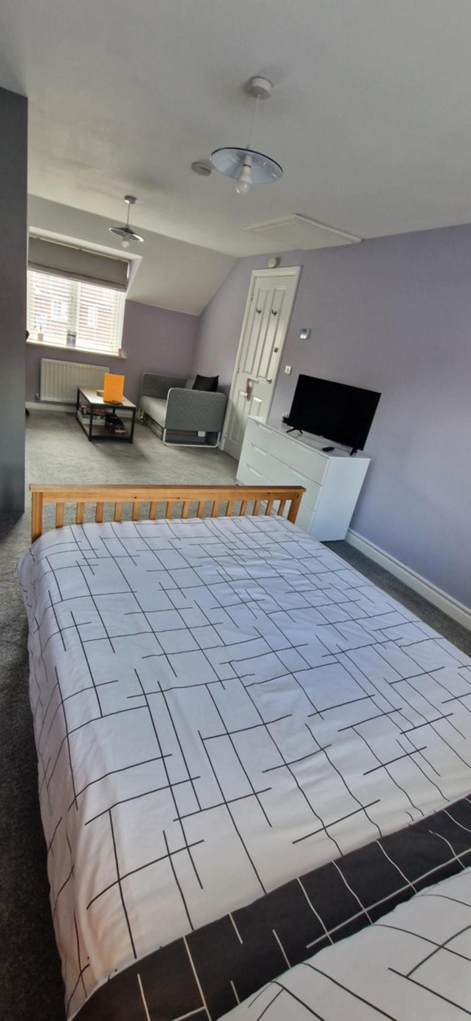 Double B&B Room In Southwater With Private Bathroom And Parking Exteriör bild